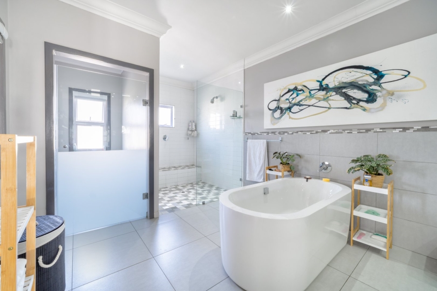 4 Bedroom Property for Sale in Olivedale Gauteng