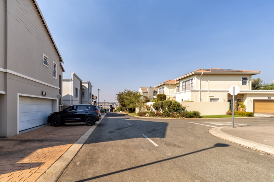4 Bedroom Property for Sale in Olivedale Gauteng