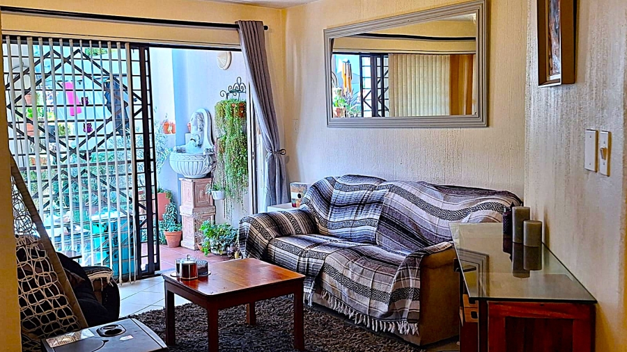 To Let 2 Bedroom Property for Rent in Victory Park Gauteng