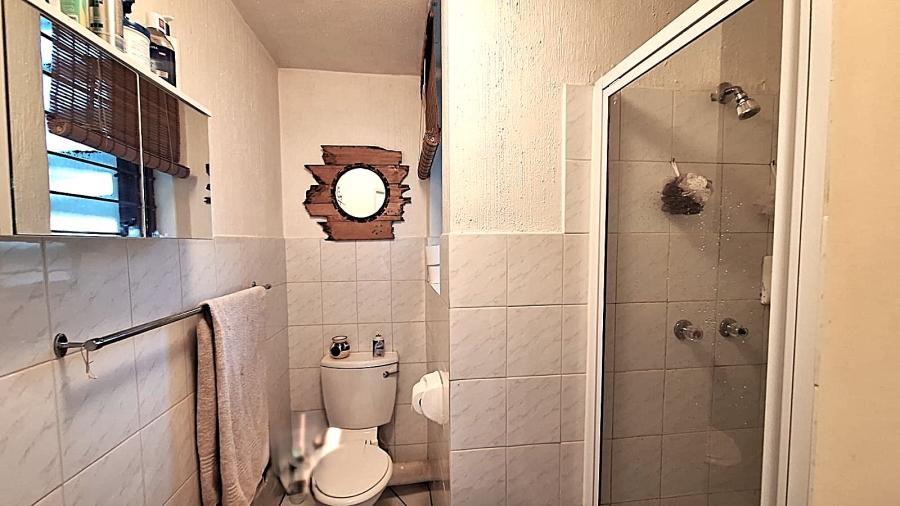 To Let 2 Bedroom Property for Rent in Victory Park Gauteng