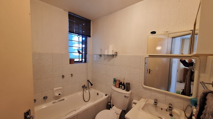 To Let 2 Bedroom Property for Rent in Victory Park Gauteng
