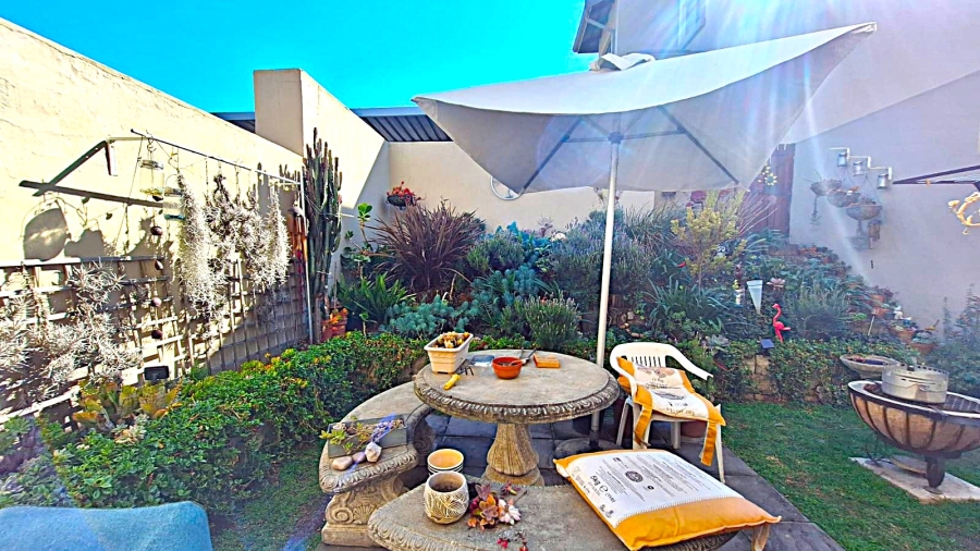 To Let 2 Bedroom Property for Rent in Victory Park Gauteng