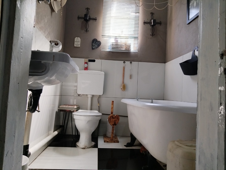 2 Bedroom Property for Sale in Heidelberg Proper Gauteng