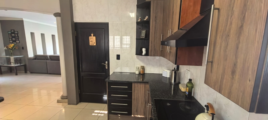 3 Bedroom Property for Sale in Halfway Gardens Gauteng