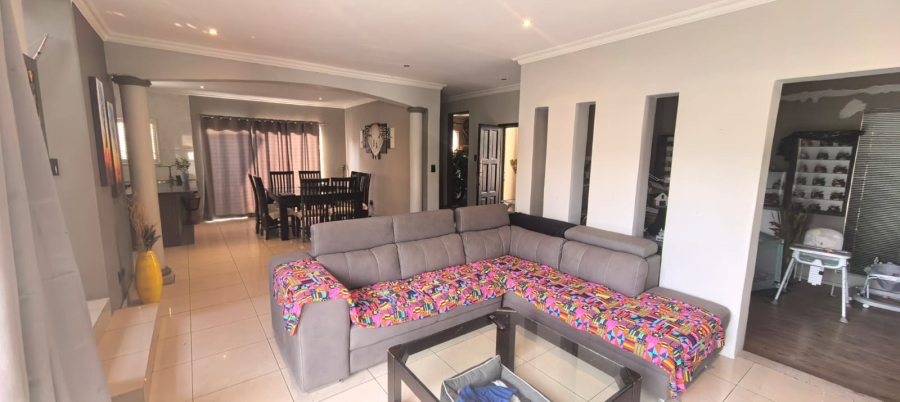 3 Bedroom Property for Sale in Halfway Gardens Gauteng