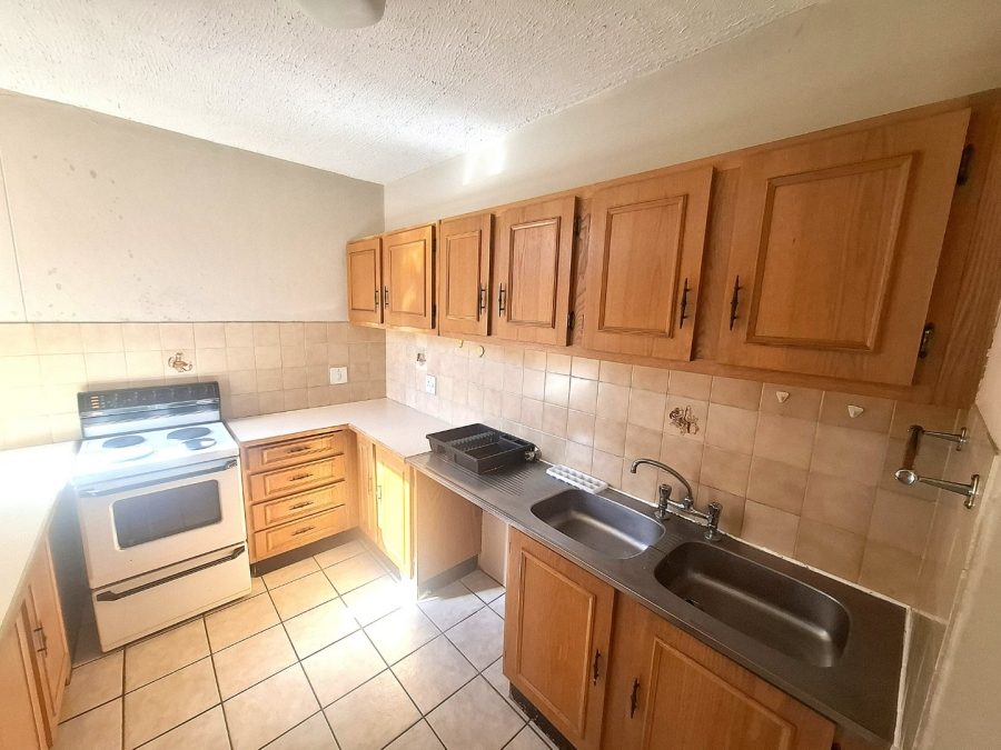 To Let 1 Bedroom Property for Rent in Wonderboom South Gauteng