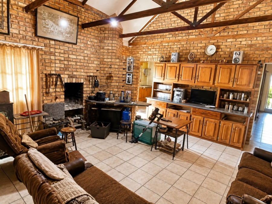 Commercial Property for Sale in Kameelfontein Gauteng