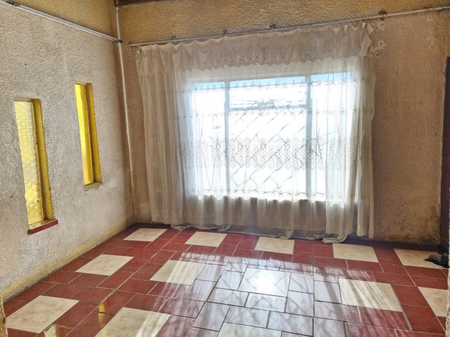 4 Bedroom Property for Sale in Daveyton Gauteng