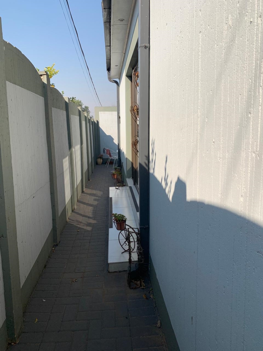  Bedroom Property for Sale in Vanderbijlpark SW 5 Gauteng