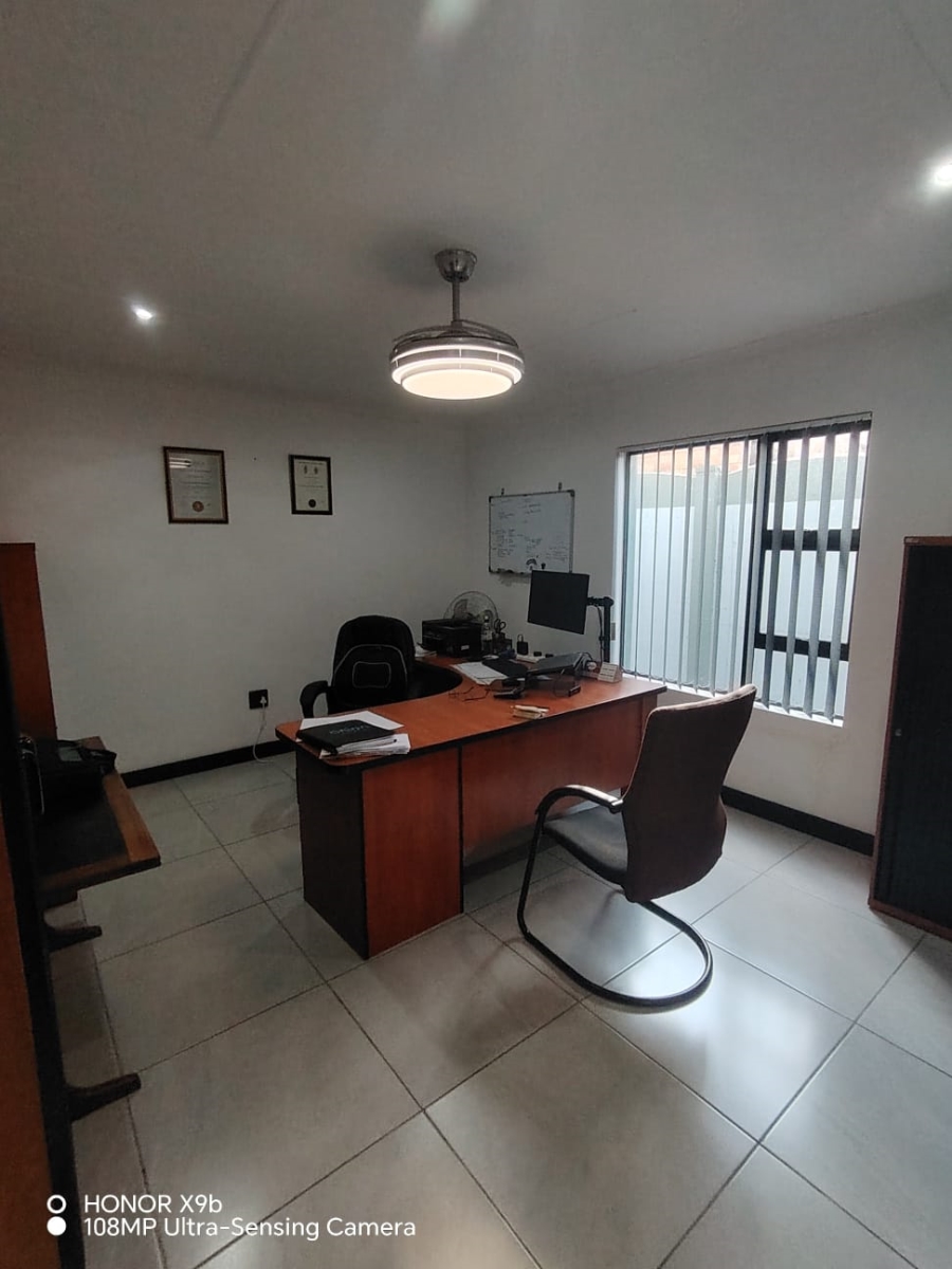 To Let  Bedroom Property for Rent in Vanderbijlpark SW 5 Gauteng