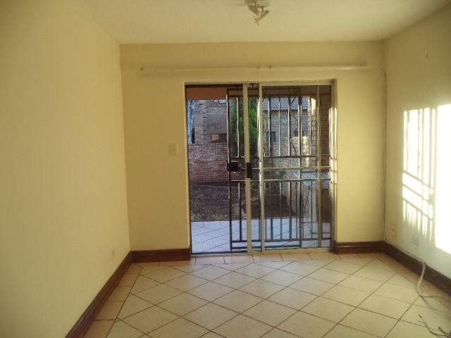 To Let 2 Bedroom Property for Rent in Monavoni Gauteng