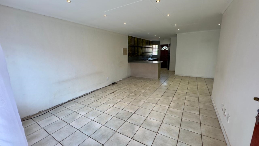 To Let 3 Bedroom Property for Rent in Clubview Gauteng
