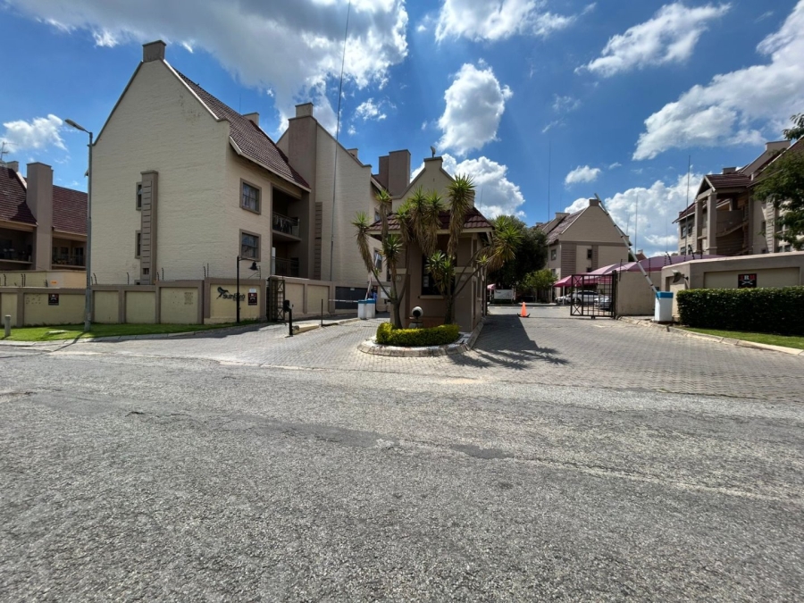To Let 3 Bedroom Property for Rent in Sundowner Gauteng