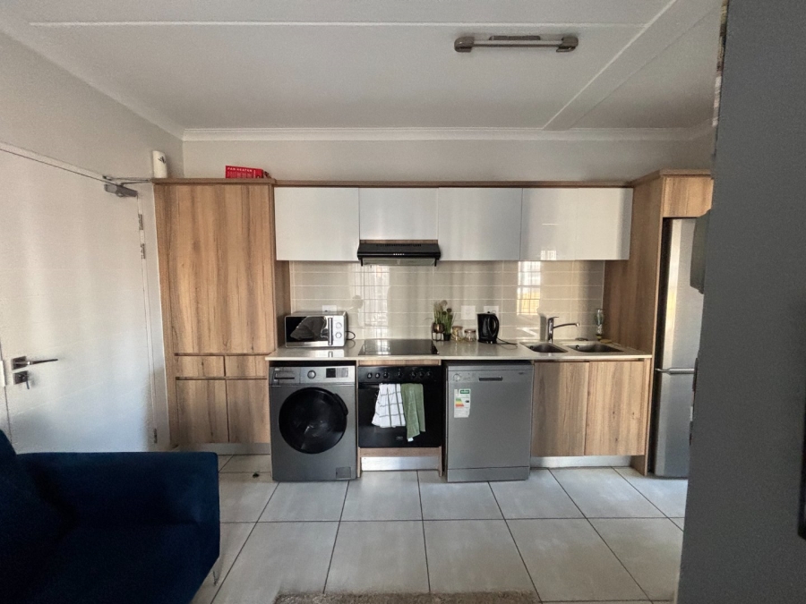 To Let 1 Bedroom Property for Rent in Zwartkoppies Gauteng