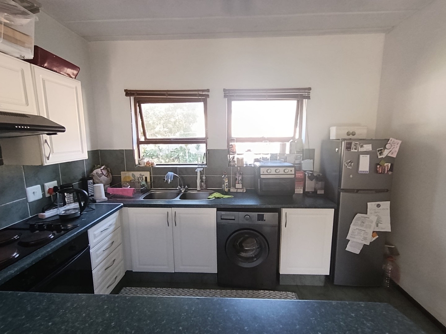 To Let 1 Bedroom Property for Rent in Waverley Gauteng