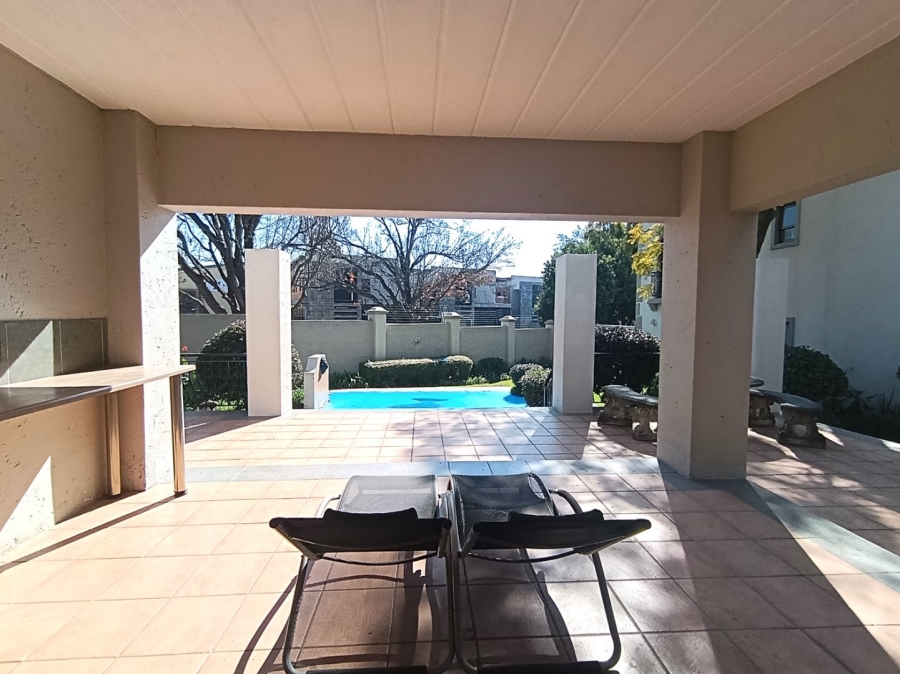To Let 1 Bedroom Property for Rent in Waverley Gauteng