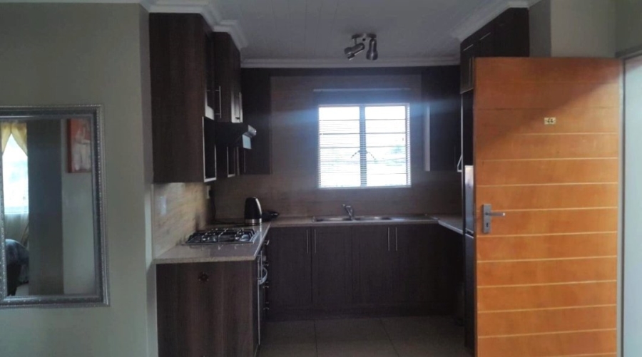To Let 2 Bedroom Property for Rent in Andeon Gauteng