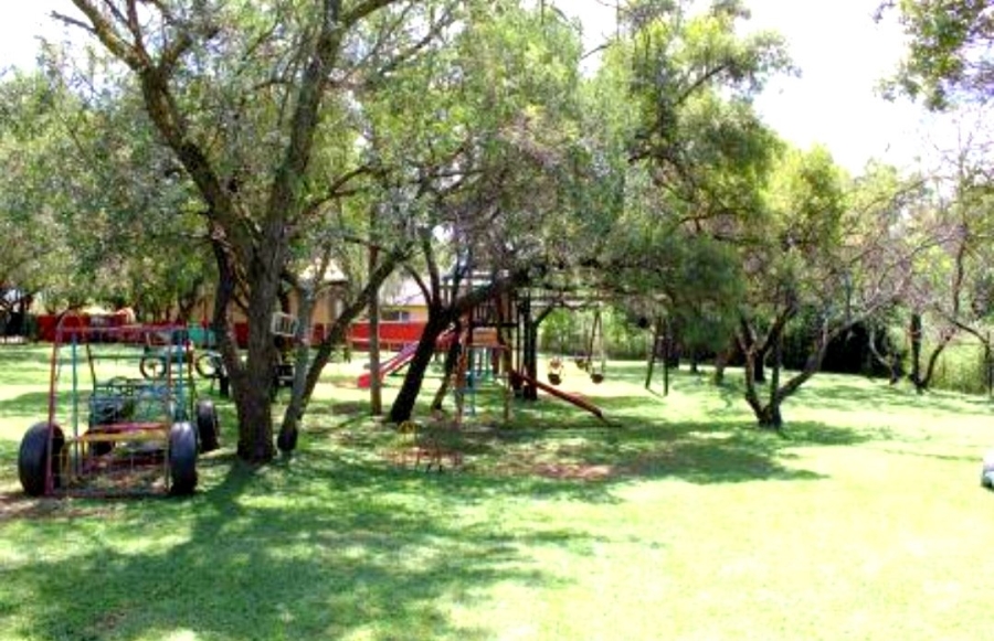  Bedroom Property for Sale in Kameeldrift East Gauteng