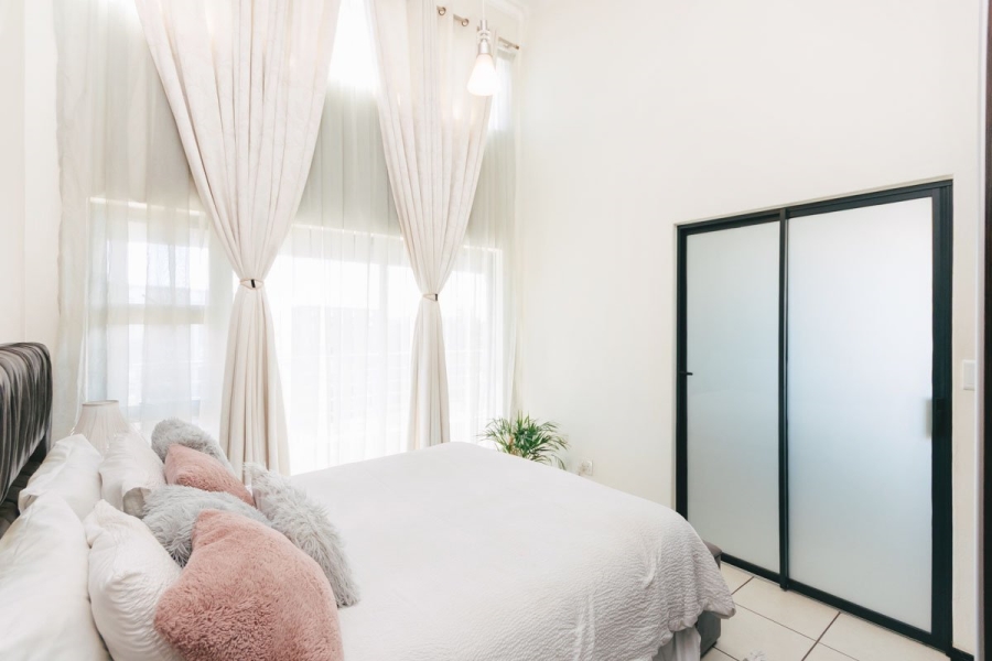 To Let 2 Bedroom Property for Rent in Greenstone Gate Gauteng