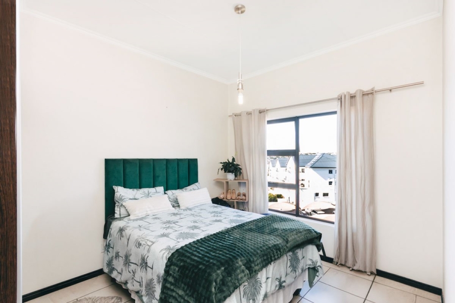 To Let 2 Bedroom Property for Rent in Greenstone Gate Gauteng