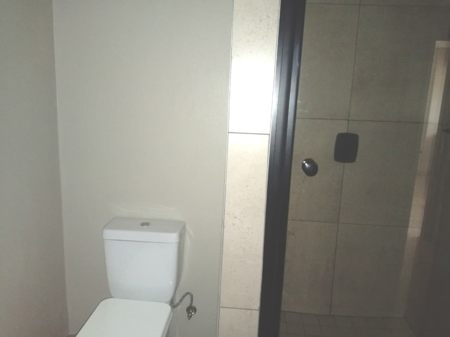 To Let 1 Bedroom Property for Rent in Bedfordview Gauteng