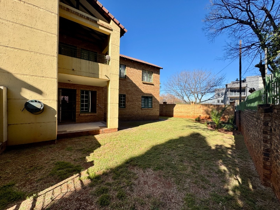 3 Bedroom Property for Sale in Die Hoewes Gauteng