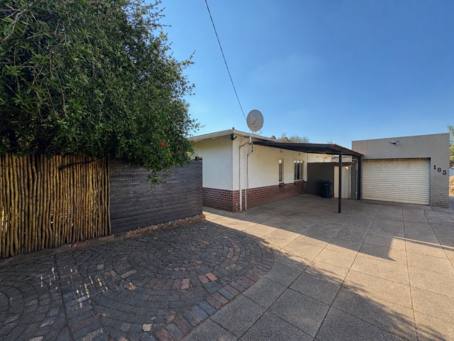 5 Bedroom Property for Sale in Lyttelton Manor Gauteng