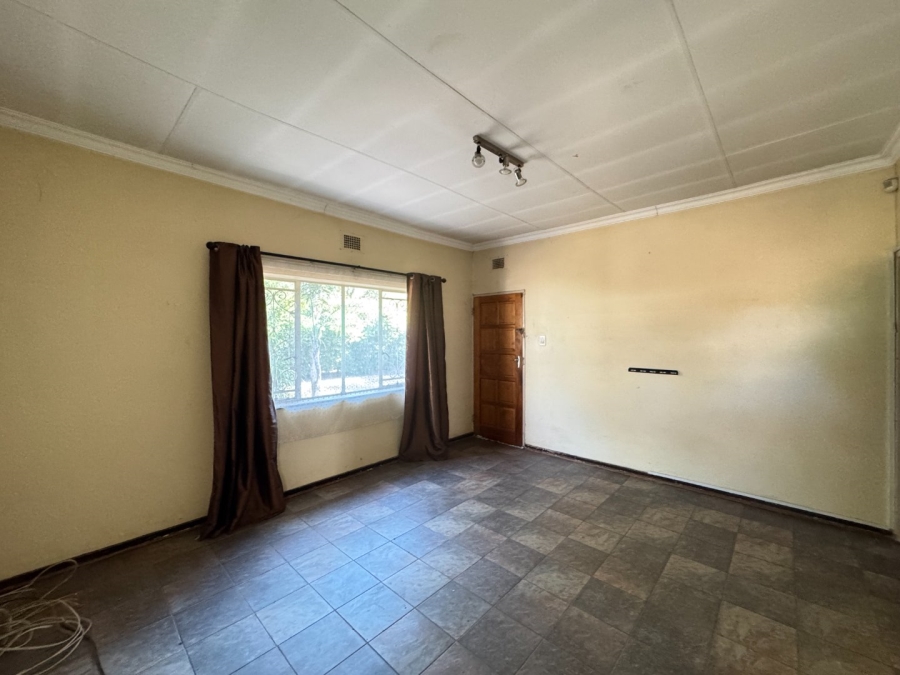 5 Bedroom Property for Sale in Lyttelton Manor Gauteng