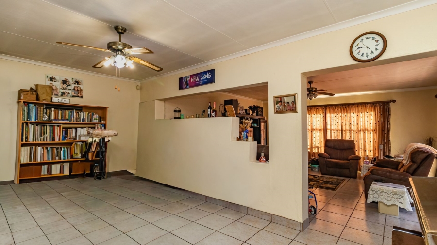 3 Bedroom Property for Sale in Bonaero Park Gauteng
