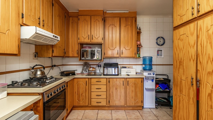 3 Bedroom Property for Sale in Bonaero Park Gauteng