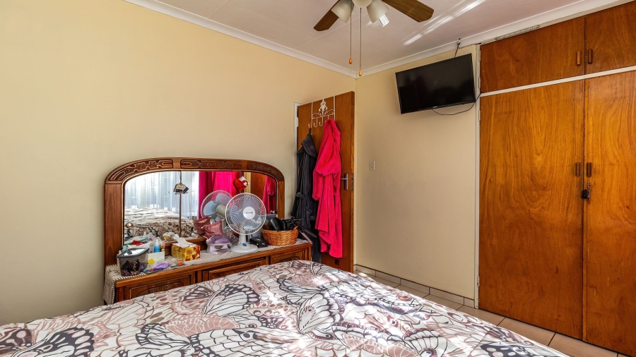 3 Bedroom Property for Sale in Bonaero Park Gauteng