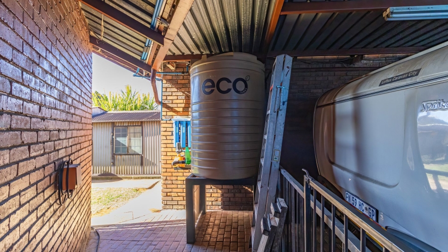 3 Bedroom Property for Sale in Bonaero Park Gauteng