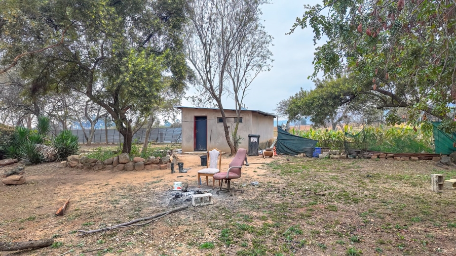  Bedroom Property for Sale in Donkerhoek AH Gauteng