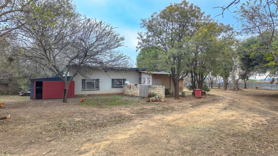  Bedroom Property for Sale in Donkerhoek AH Gauteng