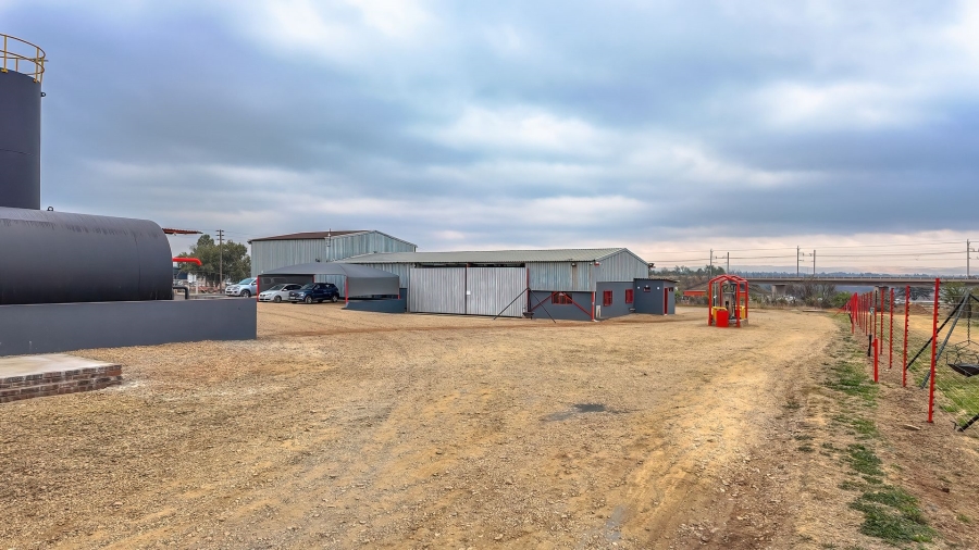  Bedroom Property for Sale in Donkerhoek AH Gauteng