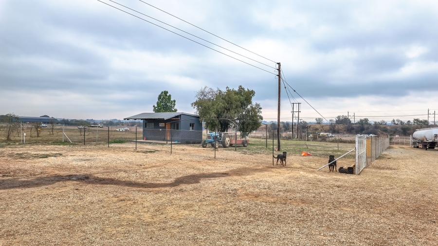  Bedroom Property for Sale in Donkerhoek AH Gauteng