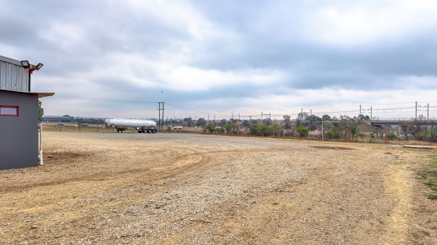 Bedroom Property for Sale in Donkerhoek AH Gauteng