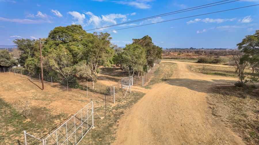  Bedroom Property for Sale in Donkerhoek AH Gauteng