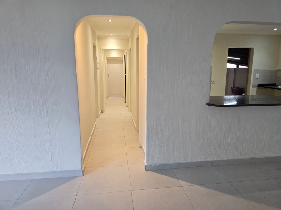 3 Bedroom Property for Sale in Doornpoort AH Gauteng