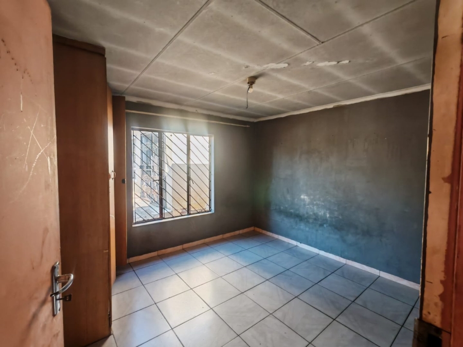 3 Bedroom Property for Sale in Jan Niemand Park Gauteng
