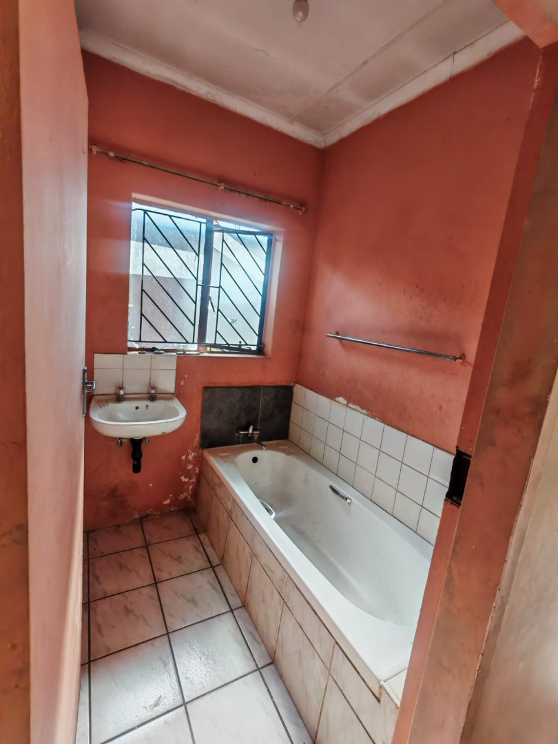 3 Bedroom Property for Sale in Jan Niemand Park Gauteng