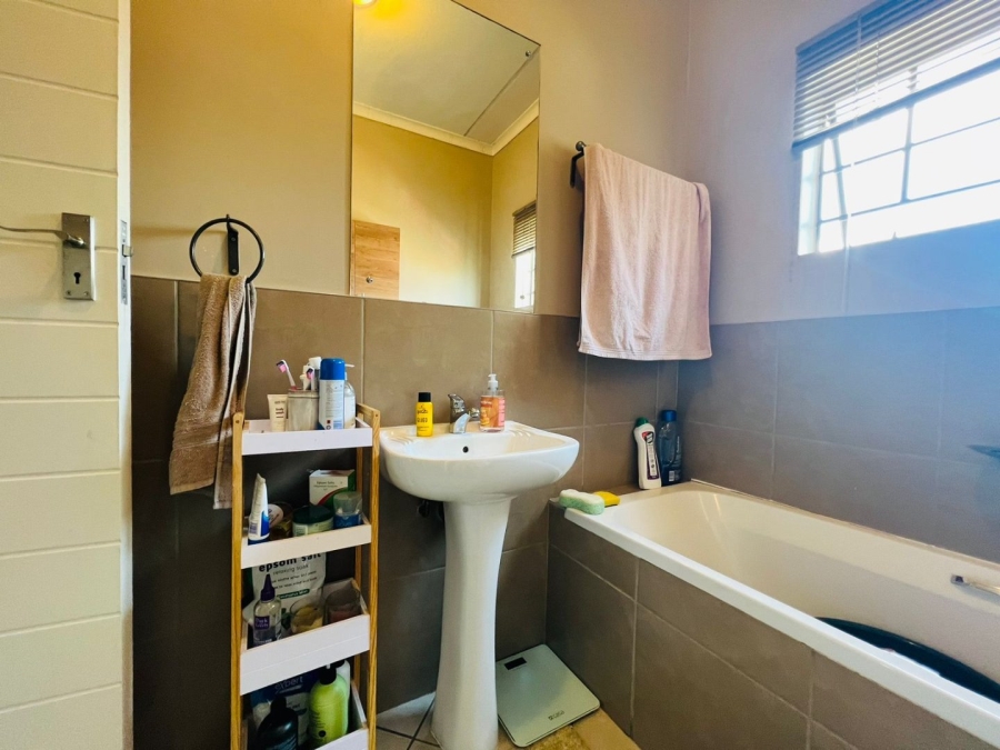 2 Bedroom Property for Sale in Sagewood Gauteng