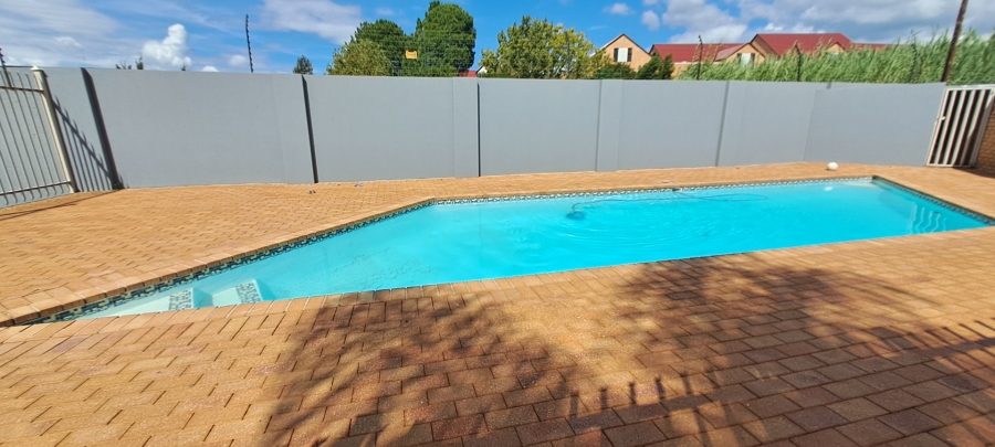3 Bedroom Property for Sale in Moreleta Park Gauteng