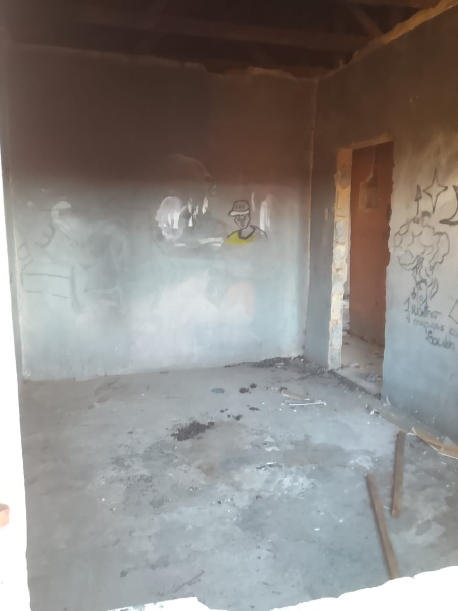 2 Bedroom Property for Sale in Zola Gauteng