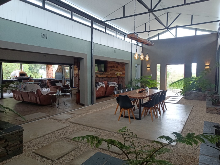 Commercial Property for Sale in Oog Van Boekenhoutskloof Alias Tweefonte Gauteng