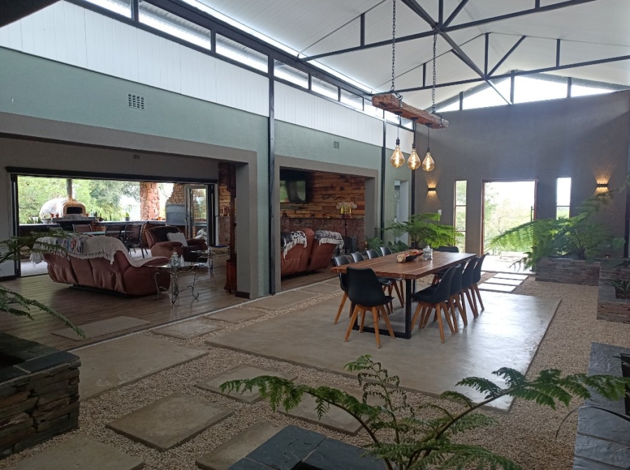 Commercial Property for Sale in Oog Van Boekenhoutskloof Alias Tweefonte Gauteng