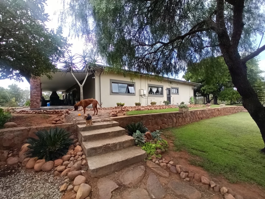 Commercial Property for Sale in Oog Van Boekenhoutskloof Alias Tweefonte Gauteng