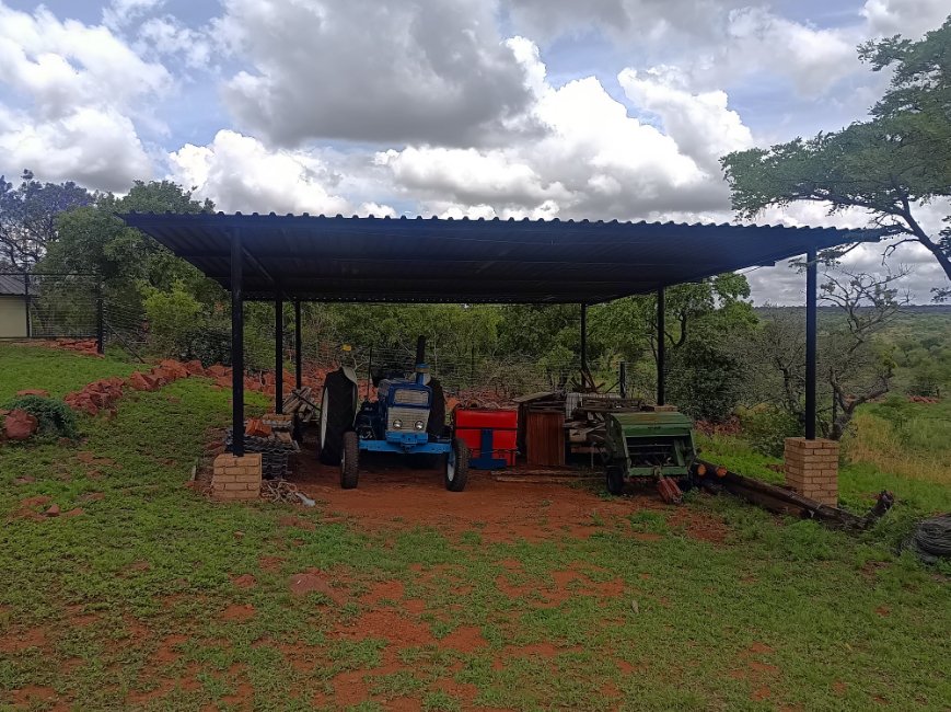 Commercial Property for Sale in Oog Van Boekenhoutskloof Alias Tweefonte Gauteng