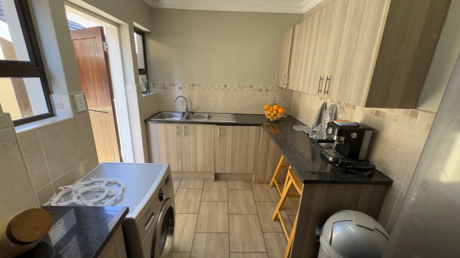 4 Bedroom Property for Sale in Candlewoods Country Estate Gauteng