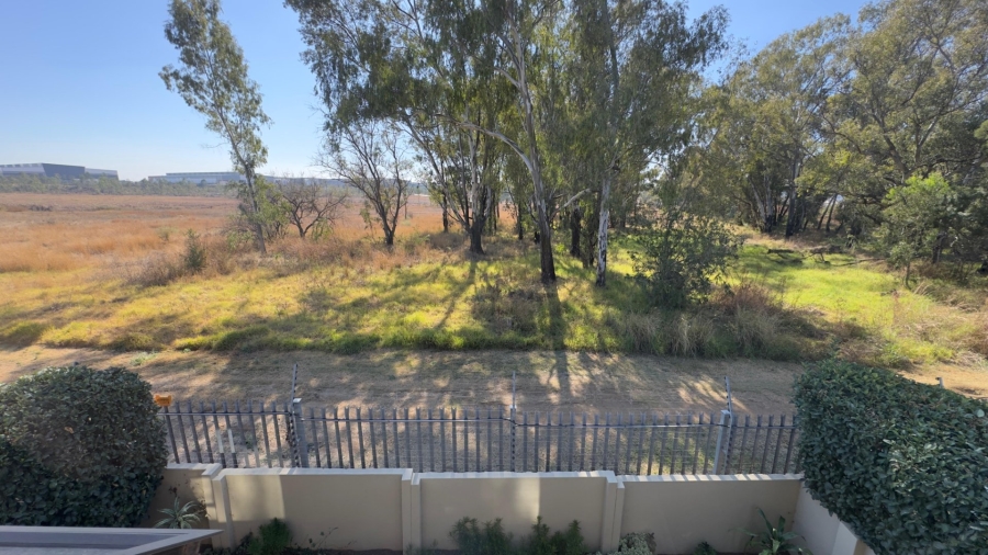 4 Bedroom Property for Sale in Candlewoods Country Estate Gauteng